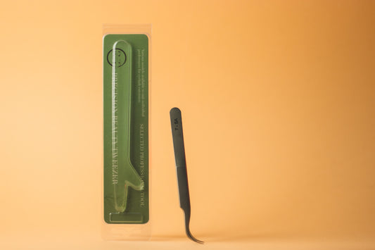 Tweezers
